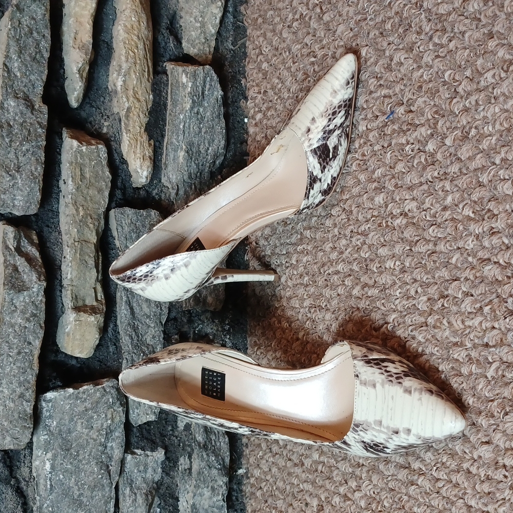 White House Black Market pointed toe heels sz 7.5